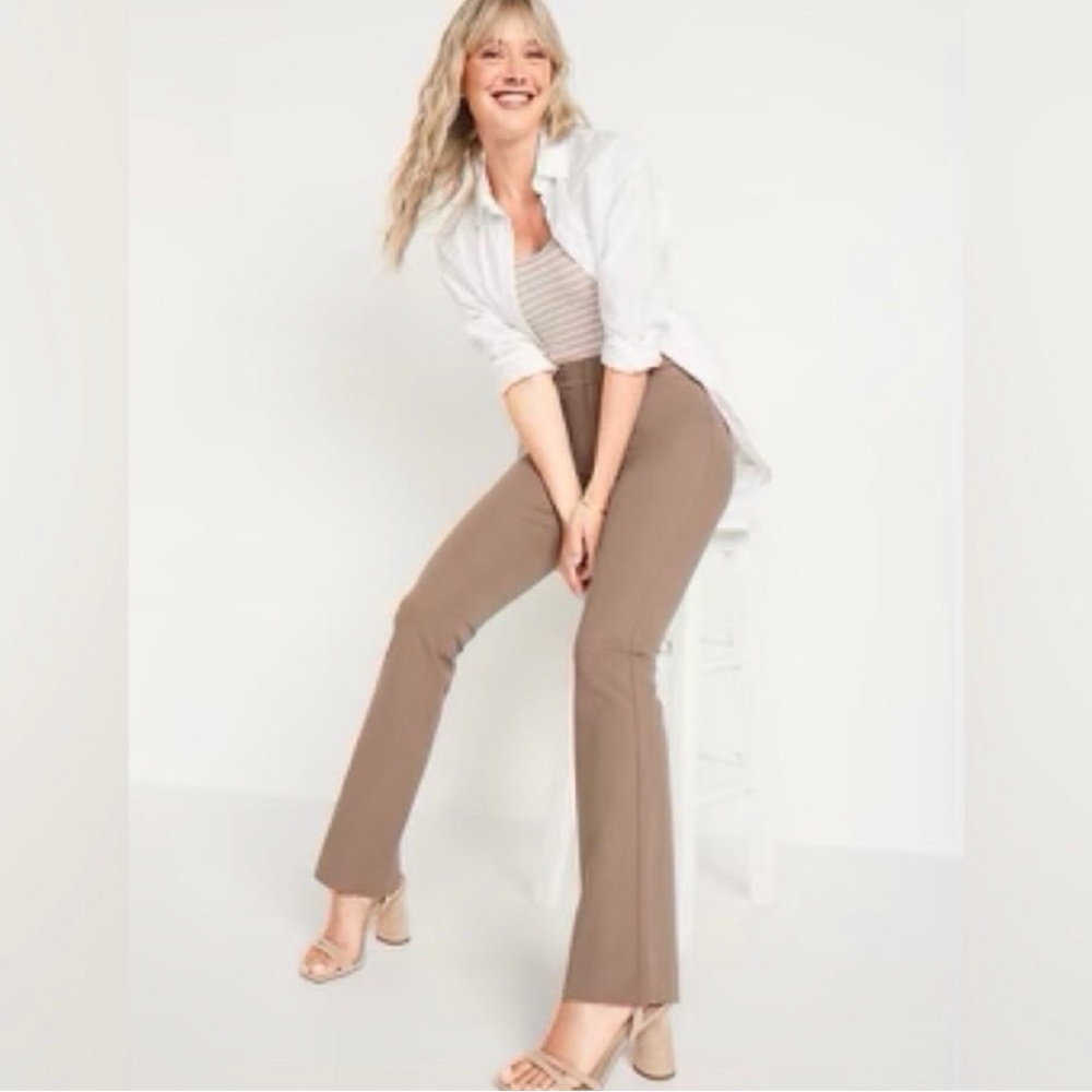 NWT! Women's Mocha High Waisted Pixie Flare Pants - Size 4 Petite